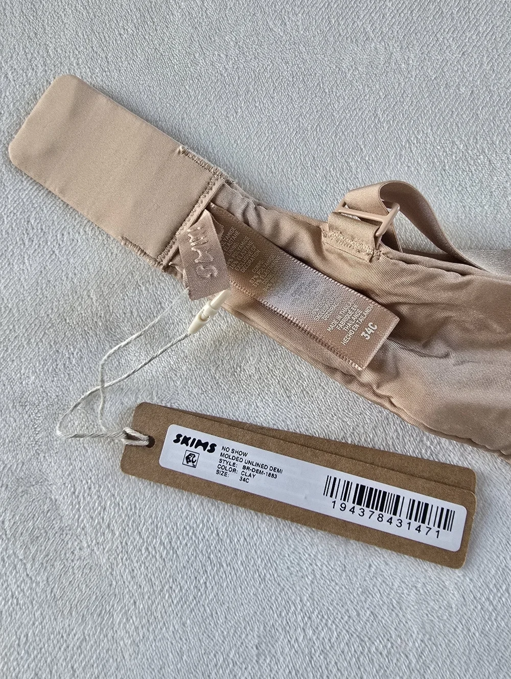 SKIMS▪️No Show Molded Unlined Demi Bra in Clay - Picture 7 of 8